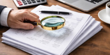 Φορο – έλεγχοι: Τι είναι το “ΔΕΟΣ” της αγοράς