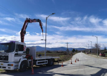 Ολοκληρώνεται ο νέος ηλεκτροφωτισμός στον δρόμο για το Μποδοσάκειο (Φωτογραφίες)
