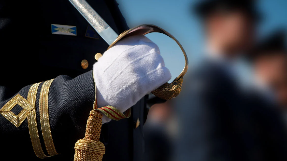 Μηχανικός Τηλεπικοινωνιών ήταν ο σμήναρχος που συνελήφθη για κατασκοπεία, τον έπιασαν λίγο πριν στείλει πληροφορίες στην Κίνα