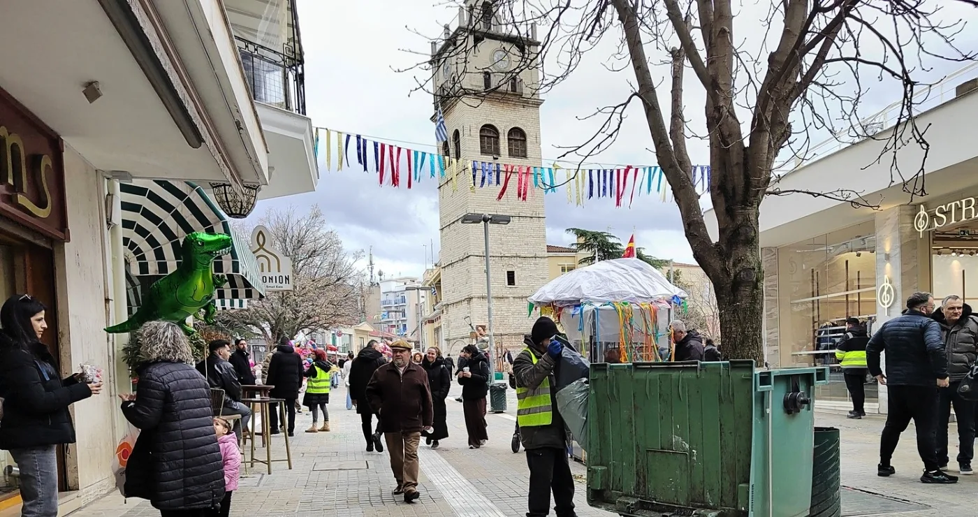 Τσικνοπέμπτη στην Κοζάνη: Υπάλληλοι καθαριότητας σε δράση!