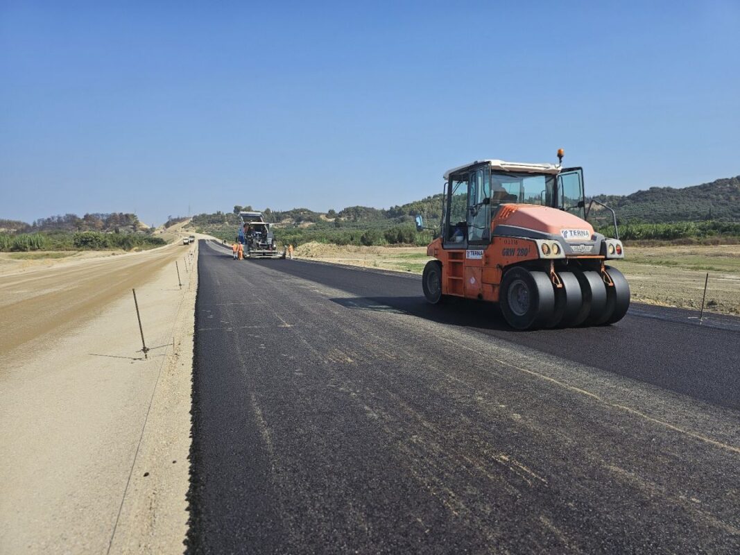 Υπογράφεται η σύμβαση για το οδικό έργο Κήπος- Γέφυρα Ρυμνίου
