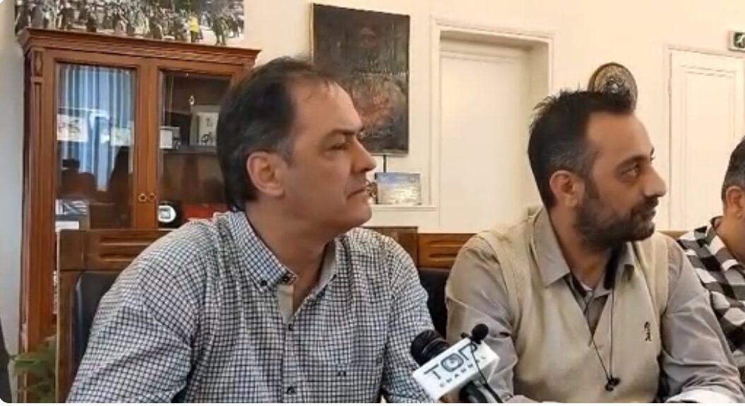 «Φιλοσοφία μετεξέλιξης η χρήση τεχνητής νοημοσύνης στην αφίσα της Αποκριάς»- Η απάντηση Κοκκαλιάρη- Ιωαννίδη στα δεκάδες αρνητικά σχόλια(video)