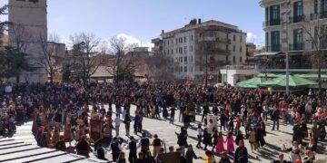 Μικρή Αποκριά στην Κοζάνη: Παιδικά χορευτικά συγκροτήματα, παραδοσιακά παιχνίδια και face painting