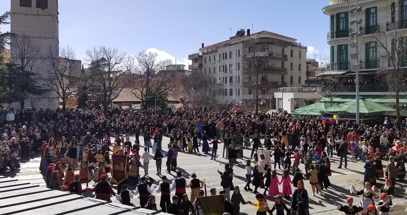 Μικρή Αποκριά στην Κοζάνη: Παιδικά χορευτικά συγκροτήματα, παραδοσιακά παιχνίδια και face painting