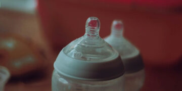 ΕΟΦ: Ανακαλεί παρτίδες γνωστού βρεφικού γάλακτος – Ο λόγος, τι πρέπει να κάνουν οι καταναλωτές