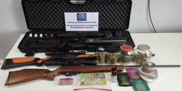 Κοζάνη: Κάνναβη, κοκαΐνη, σκόνη και τουφέκια βρέθηκαν σε σπίτι 51χρονου