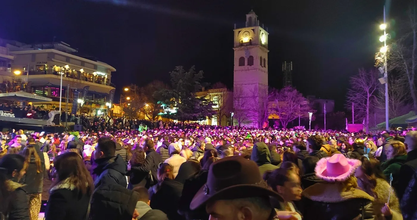 23ο Πάρτι Νεολαίας: Η κεντρική πλατεία της Κοζάνης «σείστηκε» από παλμό και κόσμο! (Βίντεο & Φωτογραφίες)