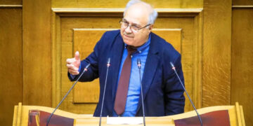 Το ΠΑΣΟΚ διέγραψε τον Παναγιώτη Παρασκευαΐδη από την Κοινοβουλευτική Ομάδα