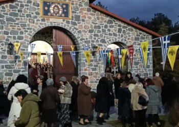 Τον προστάτη της Άγιο Φώτιο τίμησε σύσσωμη η Πεντάβρυσος Εορδαίας! (της Κούλας Πουλασιχίδου)