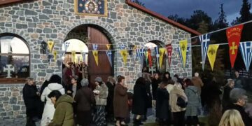 Τον προστάτη της Άγιο Φώτιο τίμησε σύσσωμη η Πεντάβρυσος Εορδαίας! (της Κούλας Πουλασιχίδου)