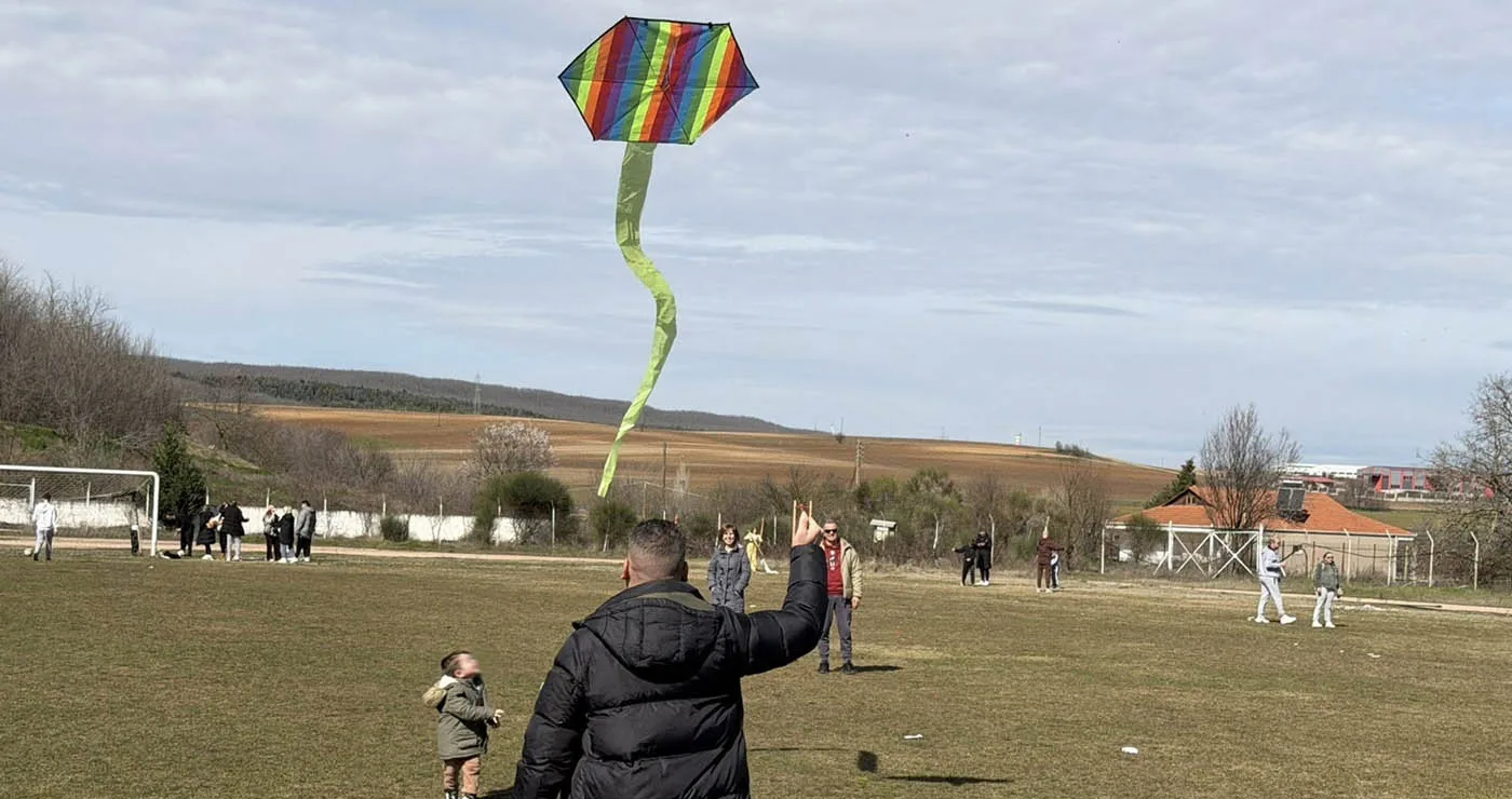 Κούλουμα στον Περδίκκα Εορδαίας: Χαρταετοί, φασολάδα και σαρακοστιανά στο Δημοτικό Στάδιο (Φωτογραφίες)