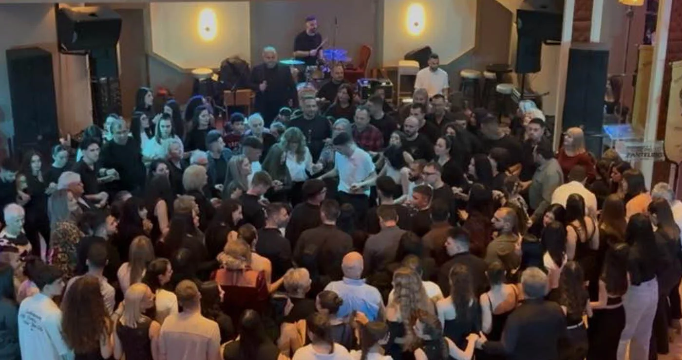 Πολύς κόσμος, χορός και κέφι στον ετήσιο χορό του Ποντιακού Συλλόγου Πτολεμαΐδας