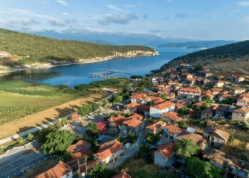 «Απάτητο βουνό» ανακήρυξε το ΥΠΕΝ ορεινή περιοχή των Πρεσπών