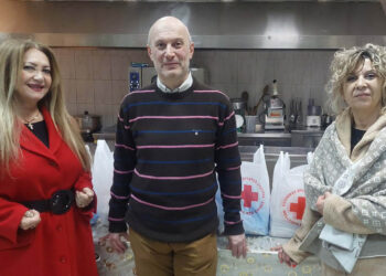 Γεύματα “αγάπης” από το ΠΤ Ελληνικού Ερυθρού Σταυρού Πτολεμαΐδας, στους σιτιζόμενους του “Καλού Σαμαρείτη”