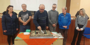 Σε μία ευχάριστη ατμόσφαιρα τα Τμήματα Υποκριτικής Τέχνης και Β.Παιδαγωγών Πρώιμης Παιδικής Ηλικίας της ΣΑΕΚ Πτολεμαΐδας, έκοψαν τη Βασιλόπιτά τους! (Ρεπορτάζ της Κούλας Πουλασιχίδου)