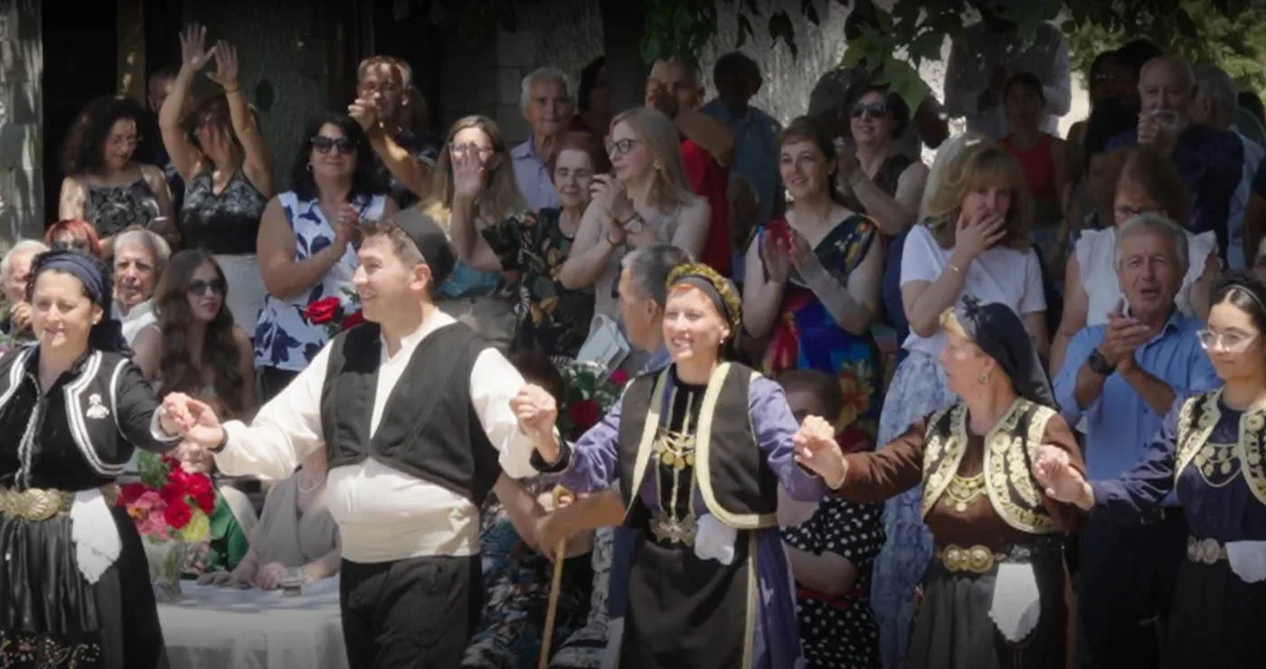 Από το Σισάνι Κοζάνης η σημερινή εκπομπή της ΕΡΤ3 «Κυριακή στο Χωριό Ξανά» – Δείτε ολόκληρο το επεισόδιο