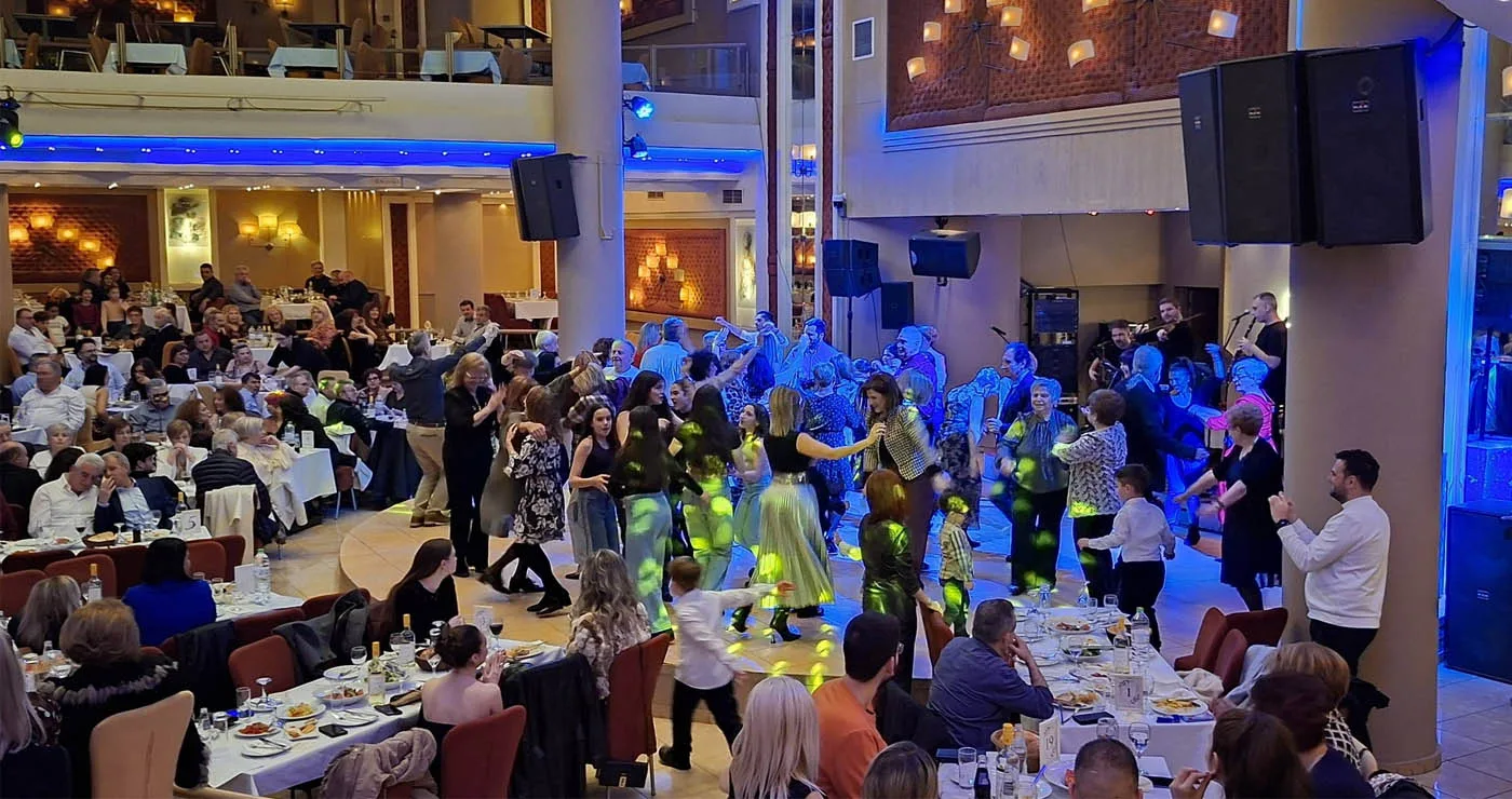 Αμείωτο κέφι και χορός μέχρι αργά στον Ετήσιο Αποκριάτικο χορό της Θρακικής Εστίας Εορδαίας (Βίντεο + Φώτο)