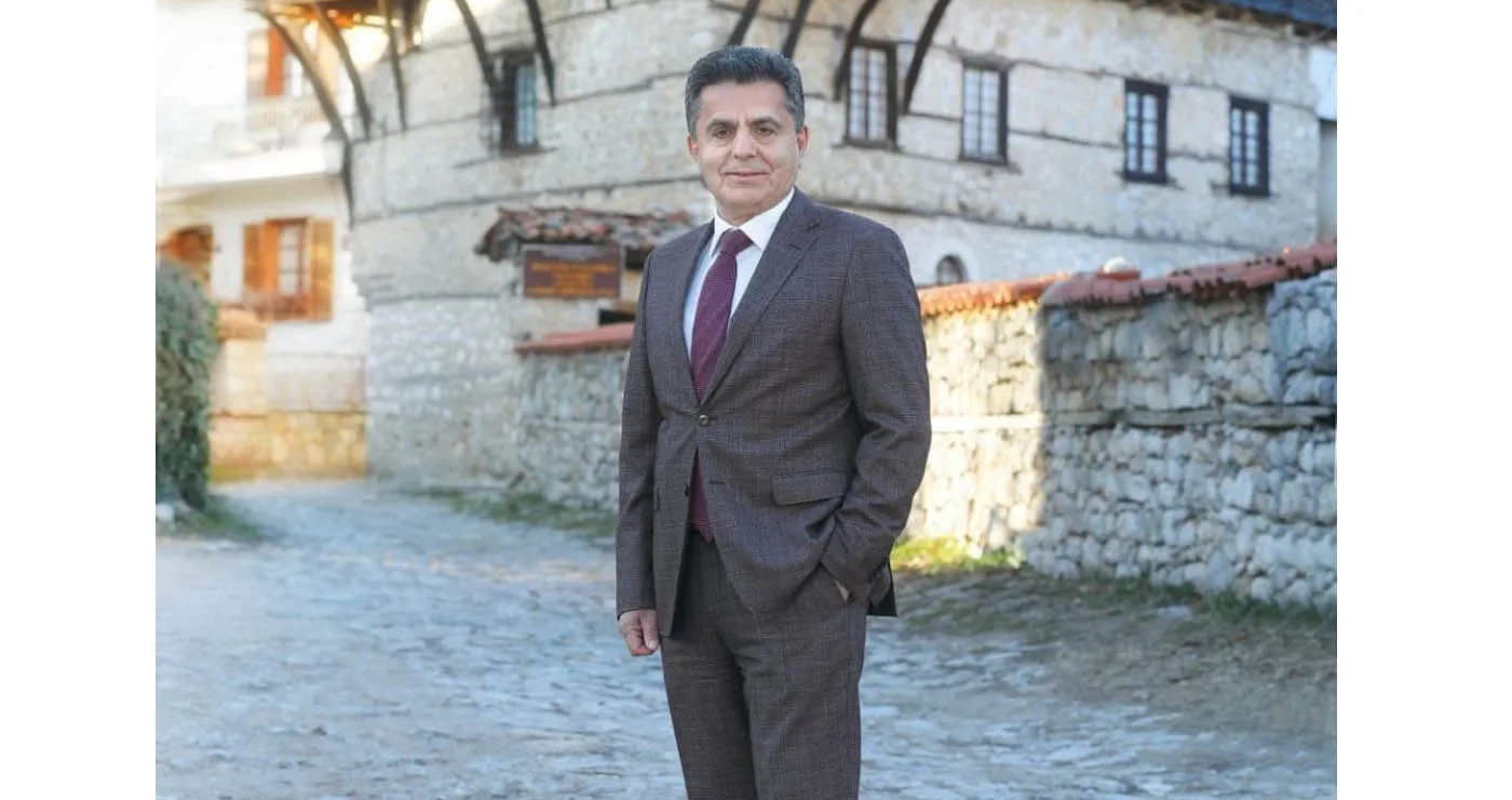 Ζήσης Τζηκαλάγιας: Είναι μόνον ανορθολογισμός ή και πολιτική σύγχυση το κόψιμο βασιλόπιτας τις Μικρές Αποκριές;