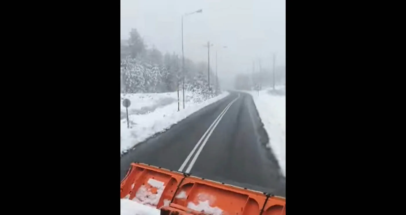 Αποχιονίστηκε ο δρόμος Πτολεμαΐδα–Βλάστη – Βίντεο από την παρέμβαση