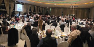 Με εντυπωσιακή προσέλευση πραγματοποιήθηκε ο ετήσιος χορός του Πολιτιστικού Συλλόγου Κομάνου (ρεπορτάζ της Κούλας Πουλασιχίδου)