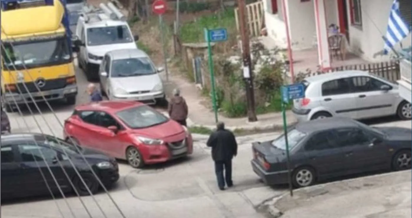 Νέα σύγκρουση αυτοκινήτων, με μόνο υλικές ζημιές, στην Οδό Καυκάσου με Ακρίτα (της Κούλας Πουλασιχίδου)