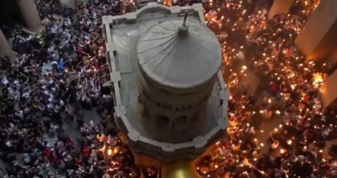 Αγωνία για το Άγιο Φως – Άγνωστο πως θα μεταφερθεί στην Ελλάδα