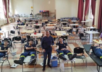 Οι δόκιμοι πυροσβέστες της Σχολής Πυροσβεστών στο Τσοτύλι συγκέντρωσαν 35 φιάλες αίματος