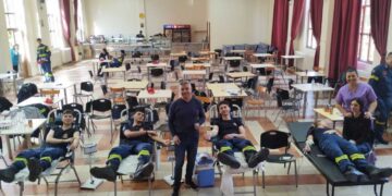 Οι δόκιμοι πυροσβέστες της Σχολής Πυροσβεστών στο Τσοτύλι συγκέντρωσαν 35 φιάλες αίματος