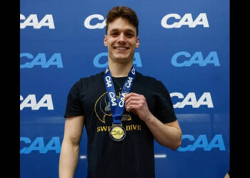 Χρυσός ο Πτολεμαϊδιώτης Θοδωρής στις ΗΠΑ – Τριπλή διάκριση στο κολεγιακό πρωτάθλημα