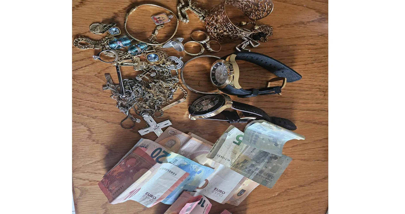 Φλώρινα: 47χρονη εξαπατήθηκε και έδωσε κοσμήματα αξίας 15000 ευρώ σε δήθεν υπαλλήλους του ΔΕΔΔΗΕ