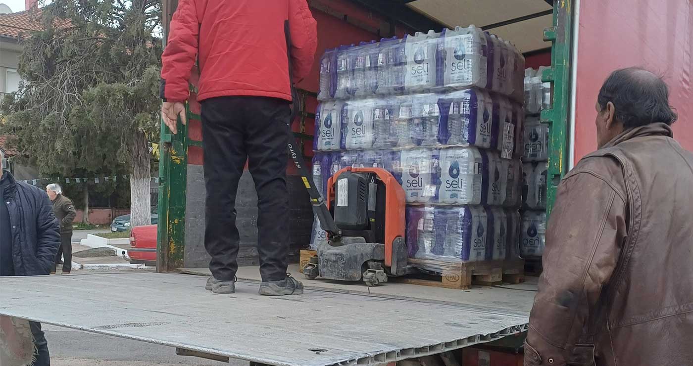 Πρόβλημα υδροδότησης στην Ασβεστόπετρα – Κάηκε εκ νέου η αντλία – Διανομή νερών από το Δήμο (video)