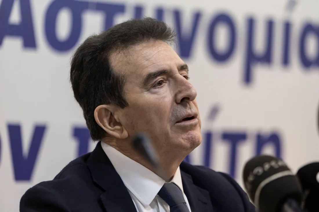 Χρυσοχοΐδης: «Οπαδικό υπόβαθρο στην δολοφονία Κλεομένη – Στρατηγικός αγώνας κατά της εγκληματικότητας»