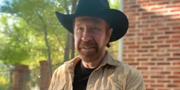 Πέθανε ο Τσακ Νόρις