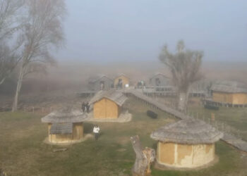 Δισπηλιό Καστοριάς: Το προϊστορικό χωριό των 7.500 ετών που κρύβει ένα άλυτο μυστήριο