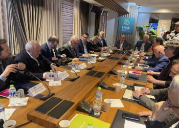 Ίδια κριτήρια για όλους στο πρόγραμμα των αντλιών θερμότητας- Καμία ιδιαίτερη πρόβλεψη για το Δρέπανο- Η απάντηση Καλλίρη στο ερώτημα Κορωνίδη