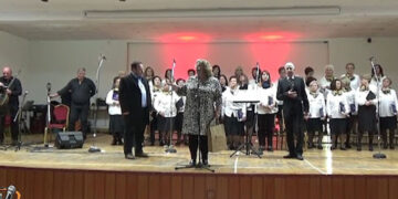 Η χορωδία του ΚΑΠΗ του Δήμου Εορδαίας καταχειροκροτήθηκε στην Έδεσσα (Βίντεο)