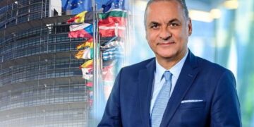 Η Κομισιόν απορρίπτει καθολική απαγόρευση στην εκτροφή γουνοφόρων – Μ. Κεφαλογιάννης: “Κρατάμε όρθια τη γουνοποιία – Στηρίζουμε τη Δυτική Μακεδονία”