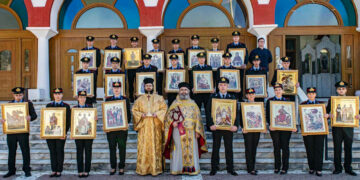 Με λαμπρότητα εορτάστηκε η Κυριακή της Ορθοδοξίας στον Ιερό Ναό Αγίας Σκέπης Πτολεμαΐδας, όπου συμμετείχε και τιμητικό άγημα της Σχολής Πυροσβεστών (ρεπορτάζ της Κούλας Πουλασιχίδου)