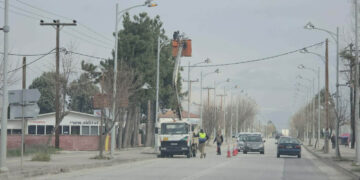 Συντηρείται ο Οδοφωτισμός της Βόρειας Εισόδου της Πτολεμαΐδας (ρεπορτάζ της Κούλας Πουλασιχίδου)
