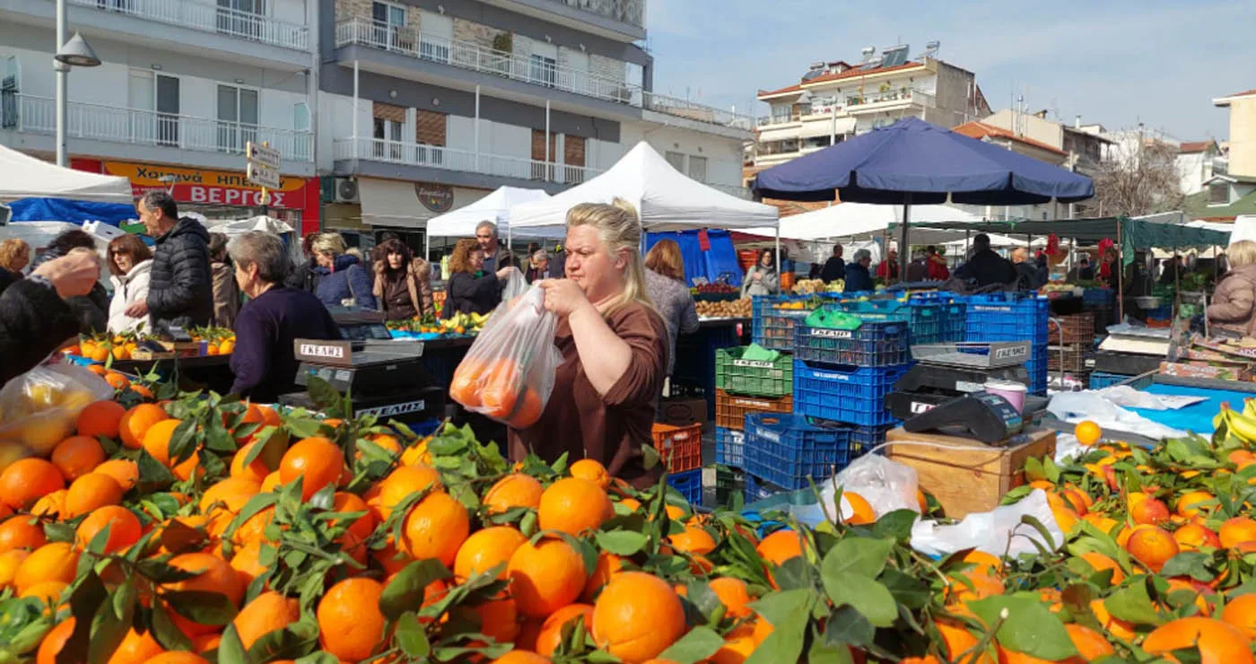 Αυξημένη η αγοραστική κίνηση σήμερα Τετάρτη 4/3 /26 στη Λαϊκή Αγορά της Πτολεμαΐδας (ρεπορτάζ της Κούλας Πουλασιχίδου)