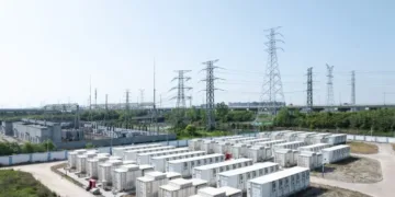 Ενεργοποιούνται άμεσα οι πρώτες μονάδες μπαταριών με τροπολογία του ΥΠΕΝ