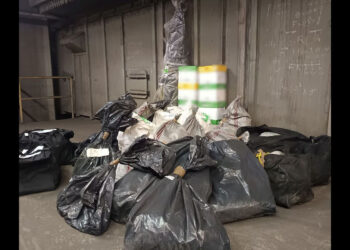 Καύση-μαμούθ κατασχεμένων ναρκωτικών στην Κοζάνη: Έκαναν στάχτη πάνω από 228 κιλά κάνναβης, κοκαΐνης, ηρωίνης και LSD