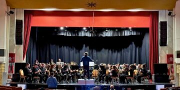 Μοναδική μουσική σύμπραξη στη Νάουσα με τη συμμετοχή της μπάντας «Πανδώρα» Κοζάνης (Φωτογραφίες & Βίντεο)