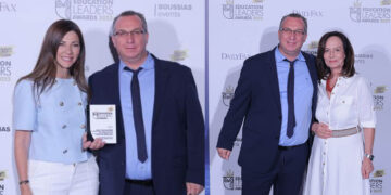 Ο Διακεκριμένος Εκπαιδευτικός Μάριος Παπαευσταθίου τιμάται για το έργο του  