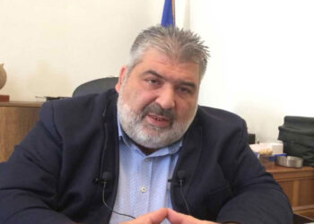 Πλακεντάς στην ψήφιση προϋπολογισμού: «Το βούλωσε κανένας; Αν το βουλώναμε στα κυβερνητικά κλιμάκια και λέγαμε “yes men” θα ήμασταν υπόλογοι»