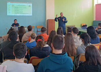 Οι μαθητές του Αμυνταίου ενημερώθηκαν για την Πυροσβεστική Ακαδημία στον επαγγελματικό προσανατολισμό