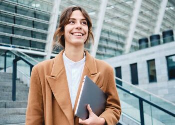 Remote working: Γιατί οι σπουδές στην τεχνολογία είναι το διαβατήριο για την αγορά εργασίας