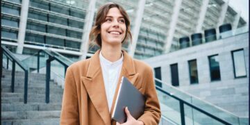 Remote working: Γιατί οι σπουδές στην τεχνολογία είναι το διαβατήριο για την αγορά εργασίας