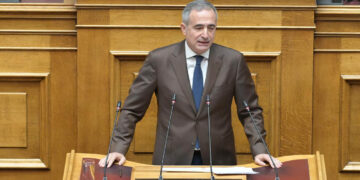 Στ. Κωνσταντινίδης για τον καθορισμό εκλογικής περιφέρειας Απόδημου Ελληνισμού: «Όποιος δεν θέλει να ζυμώσει, δέκα μέρες κοσκινίζει» (Bίντεο)