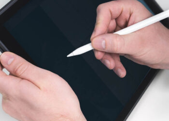 Αυτοδιοικητικές εκλογές 2028: Παραβάν με τάμπλετ αντί για ψηφοδέλτιο